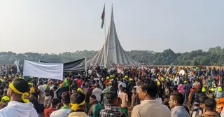 বিজয় দিবসে স্মৃতিসৌধে জনতার ঢল